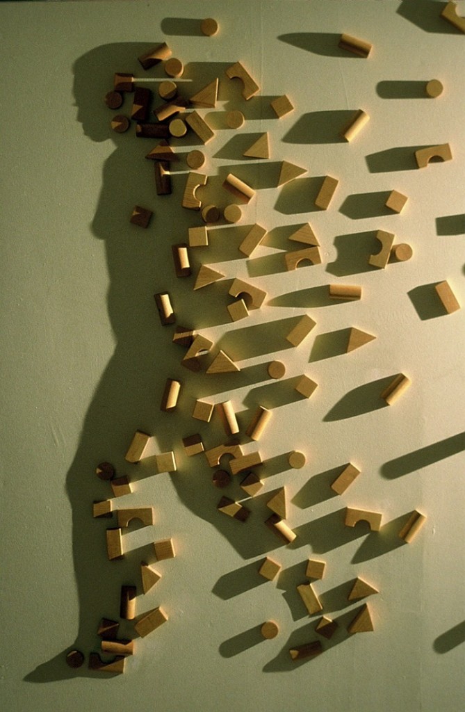 Kumi-Yamashita-wooden-part-shadow